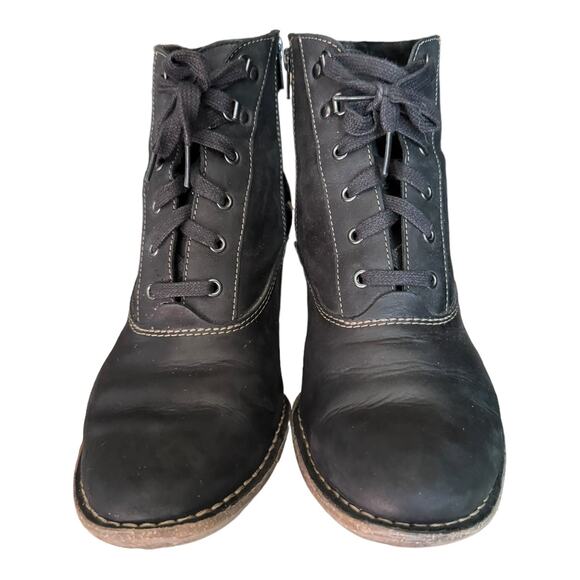 Clark’s Artisan Collection Carleta Crane Lace Up Leather Heeled Bootie size 11 - Picture 13 of 16